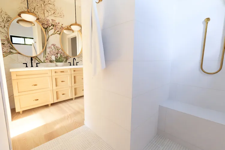 InteriorPhoto for House Plan #581188