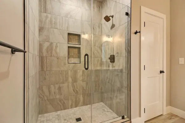 Master Bath- House Plan #436161