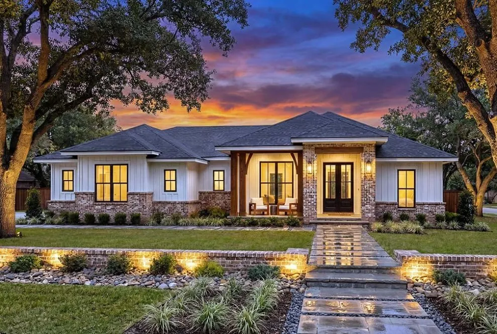 ExteriorPhoto for House Plan #303881