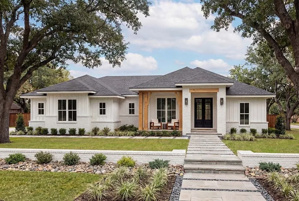 ExteriorPhoto for House Plan #303881