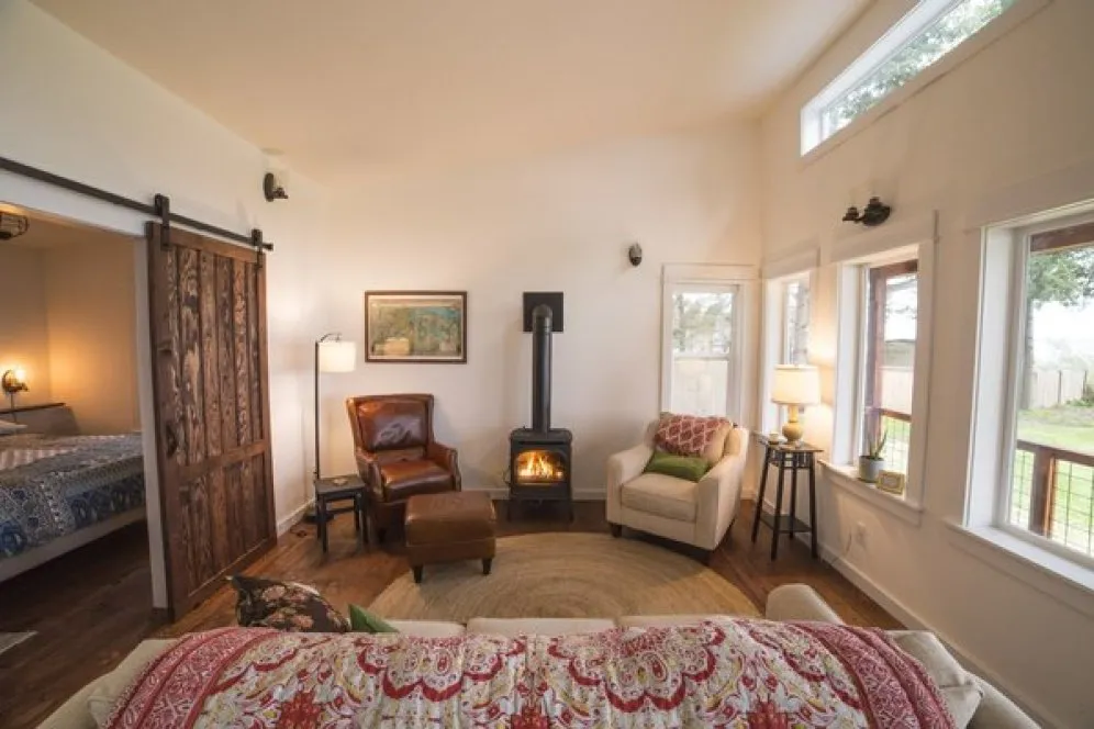 InteriorPhoto for House Plan #144091