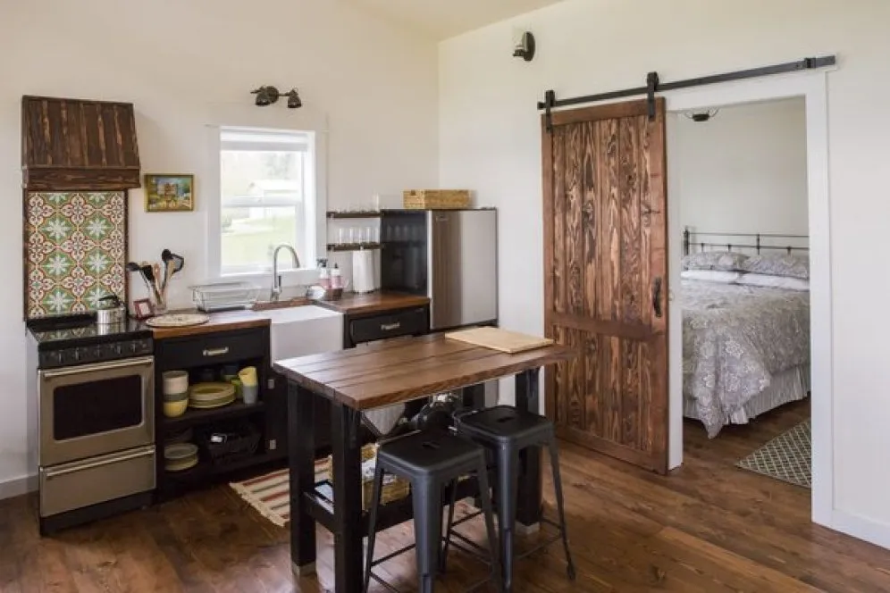 InteriorPhoto for House Plan #144091