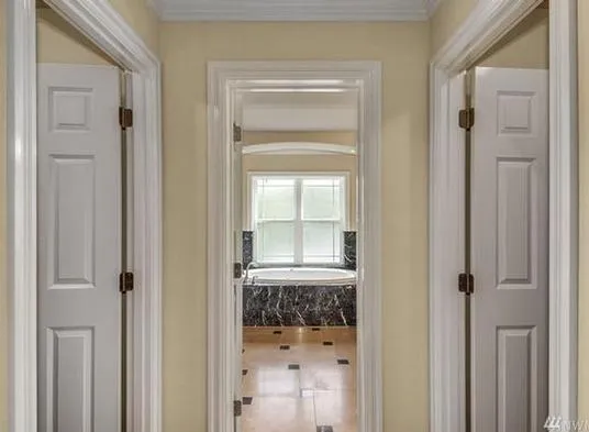 InteriorPhoto for House Plan #335082