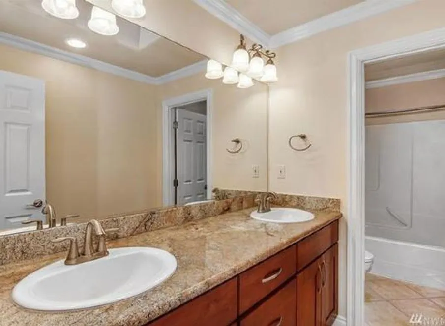 InteriorPhoto for House Plan #335082