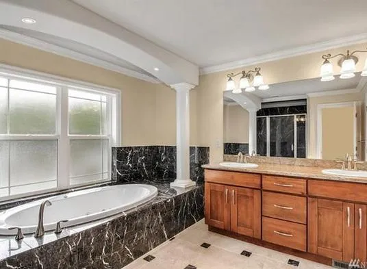 InteriorPhoto for House Plan #335082