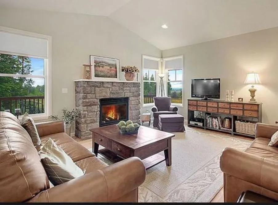 InteriorPhoto for House Plan #335271