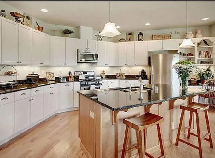 InteriorPhoto for House Plan #335271