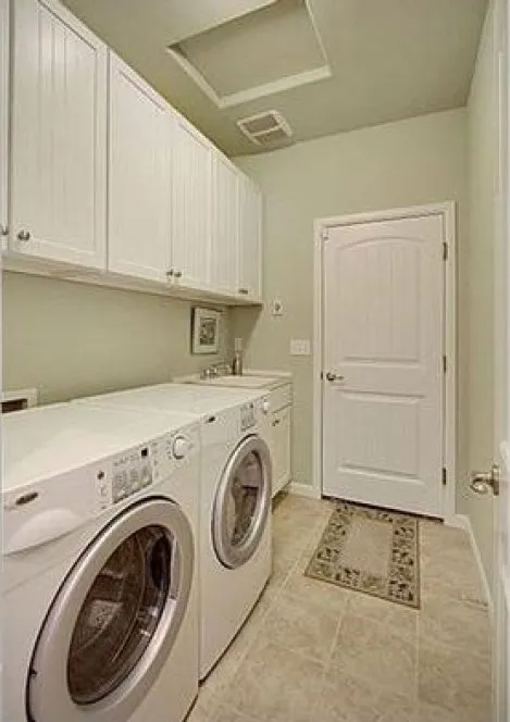 InteriorPhoto for House Plan #335271