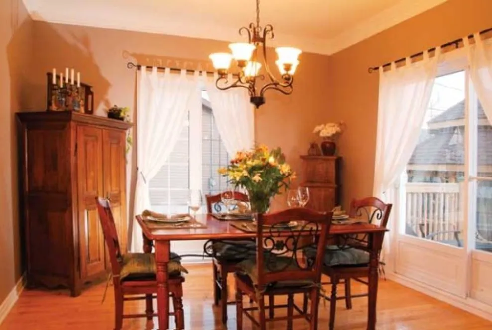 InteriorPhoto for House Plan #140283