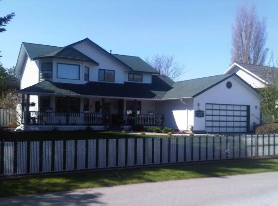 ExteriorPhoto for House Plan #200272