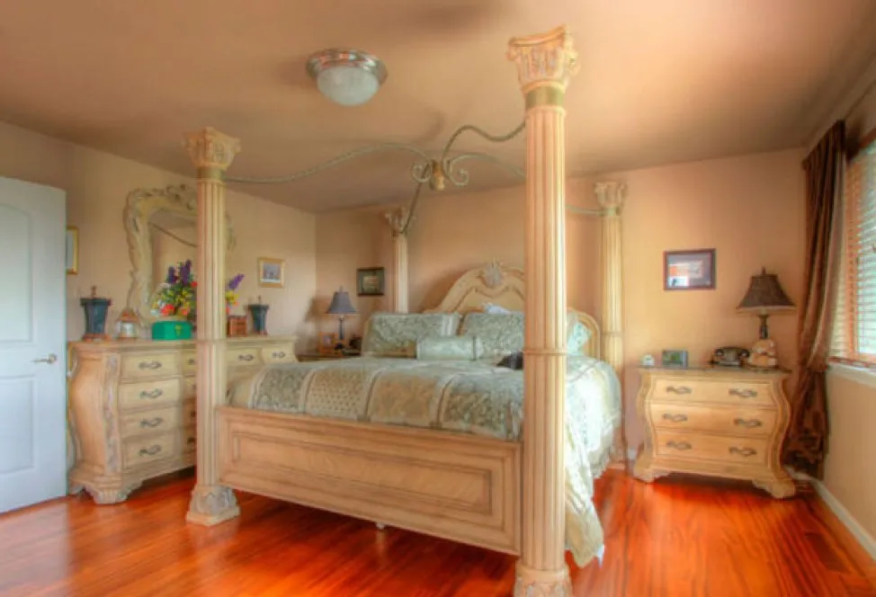 InteriorPhoto for House Plan #330823