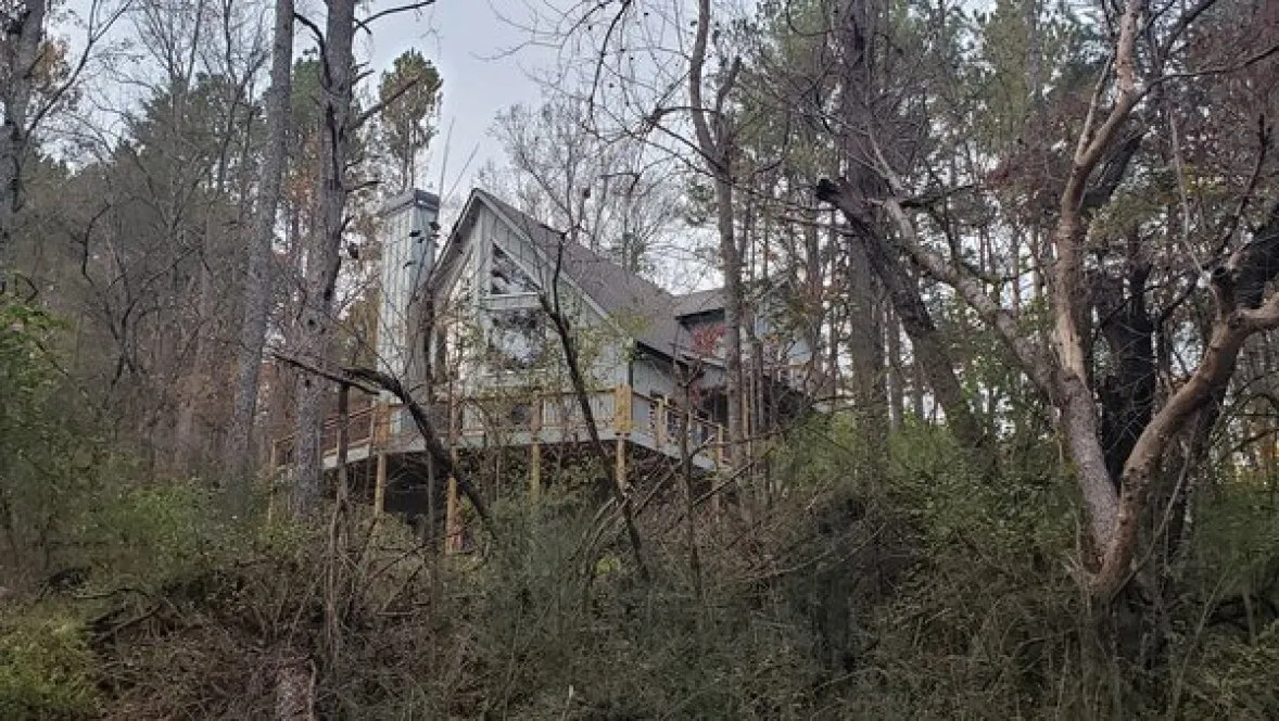 ExteriorPhoto for House Plan #102018