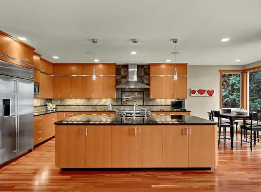 InteriorPhoto for House Plan #332014