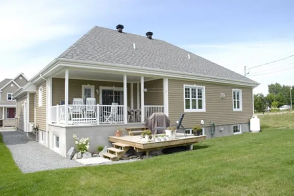 Rear Elevation for House Plan #176731