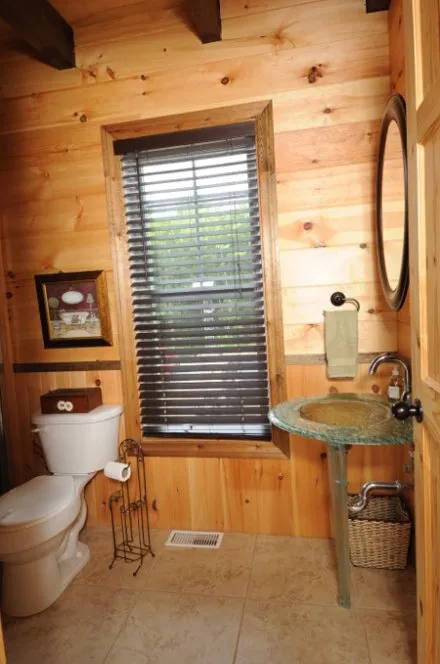 InteriorPhoto for House Plan #179126