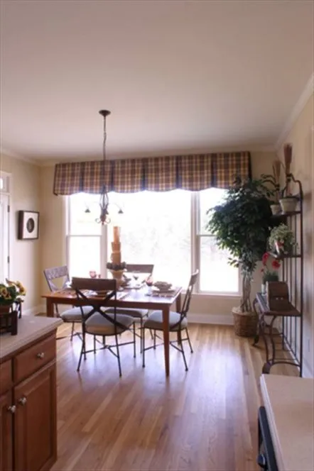 InteriorPhoto for House Plan #123072