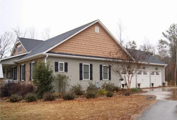 Right Elevation for House Plan #438182