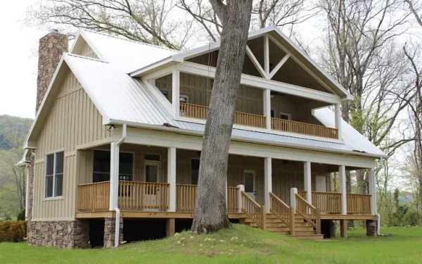 Rear Elevation for House Plan #692791