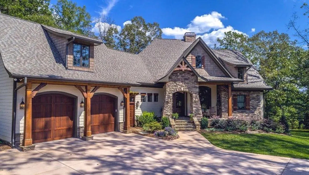 ExteriorPhoto for House Plan #642842