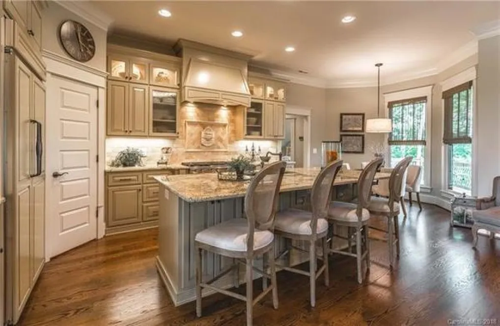 InteriorPhoto for House Plan #642842