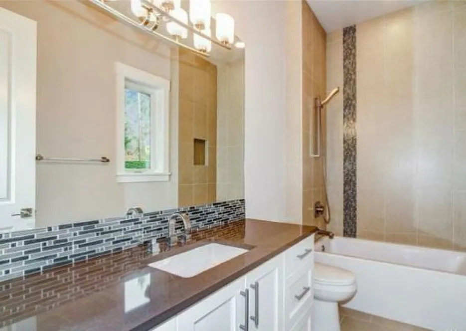 InteriorPhoto for House Plan #336005