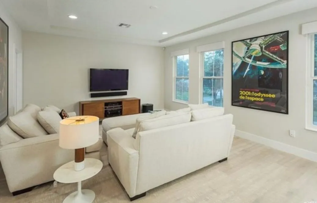 InteriorPhoto for House Plan #820123