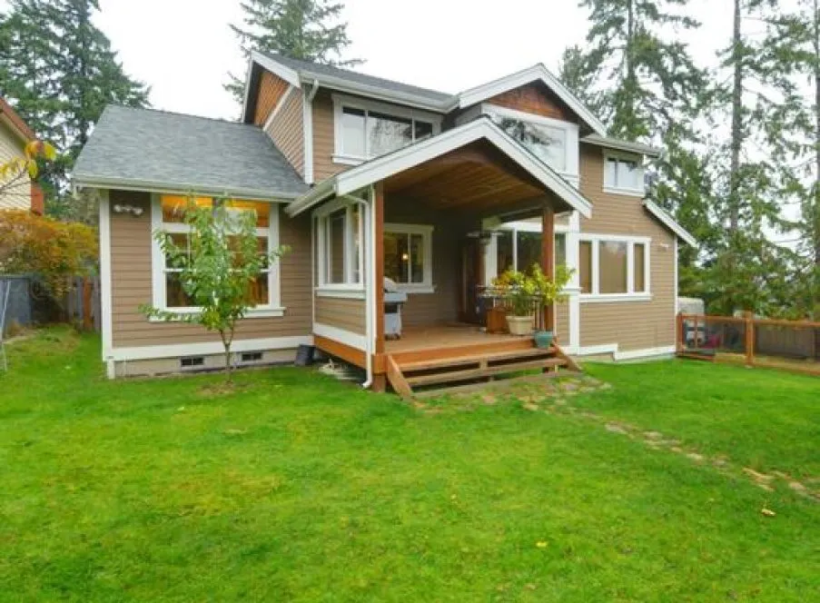 ExteriorPhoto for House Plan #330292