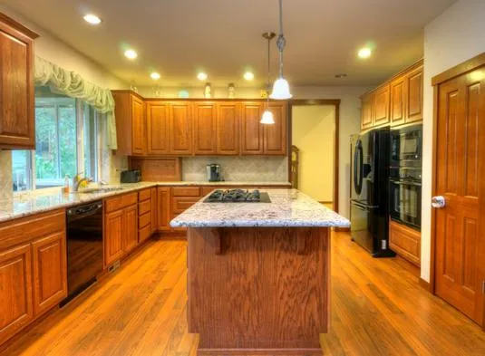 InteriorPhoto for House Plan #330292