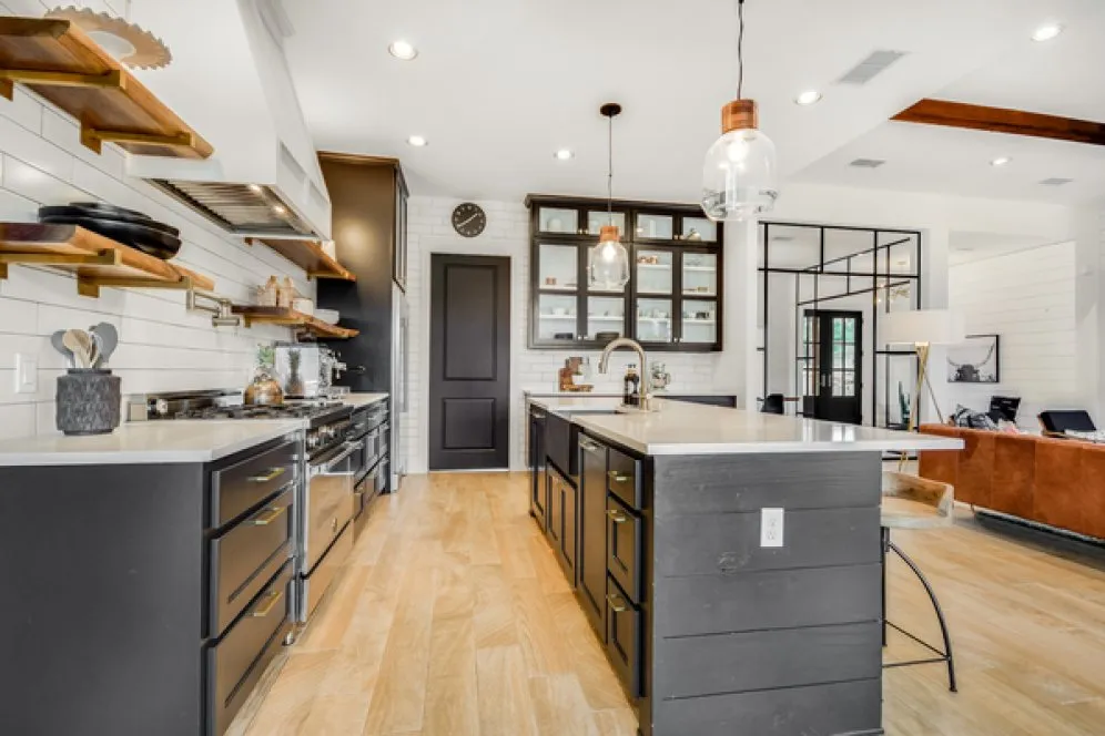 InteriorPhoto for House Plan #306862