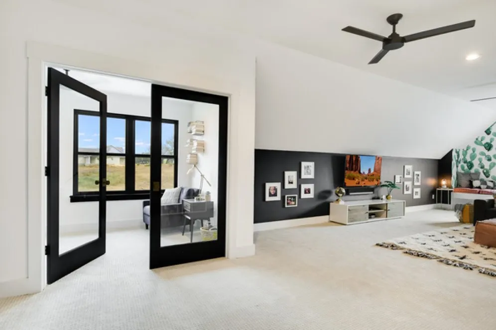 InteriorPhoto for House Plan #306862