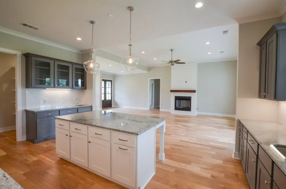 InteriorPhoto for House Plan #302822