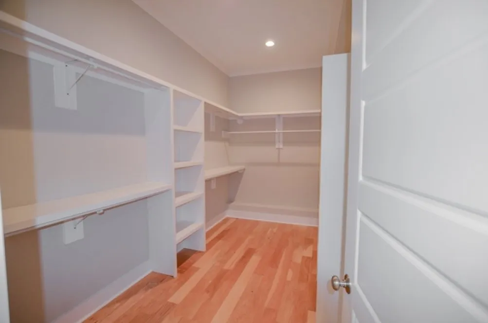 InteriorPhoto for House Plan #302822