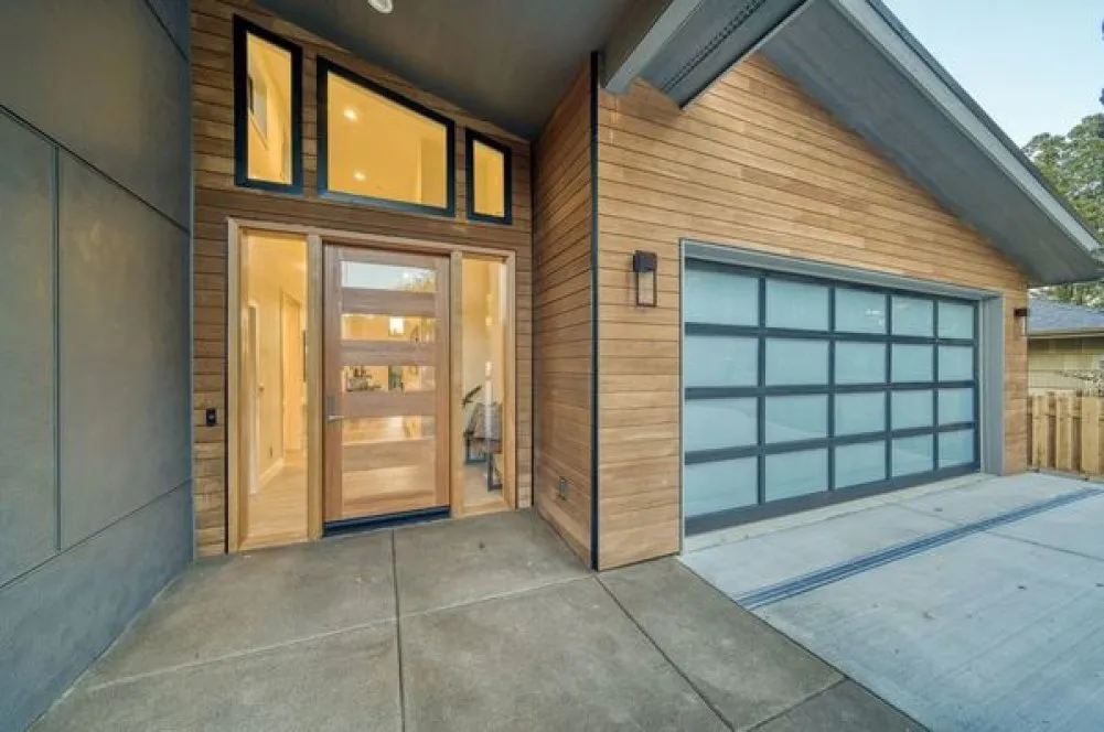 ExteriorPhoto for House Plan #348292