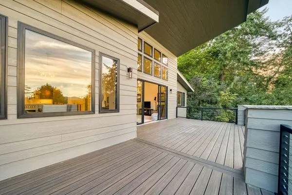 ExteriorPhoto for House Plan #348292