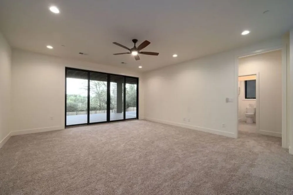 InteriorPhoto for House Plan #348292