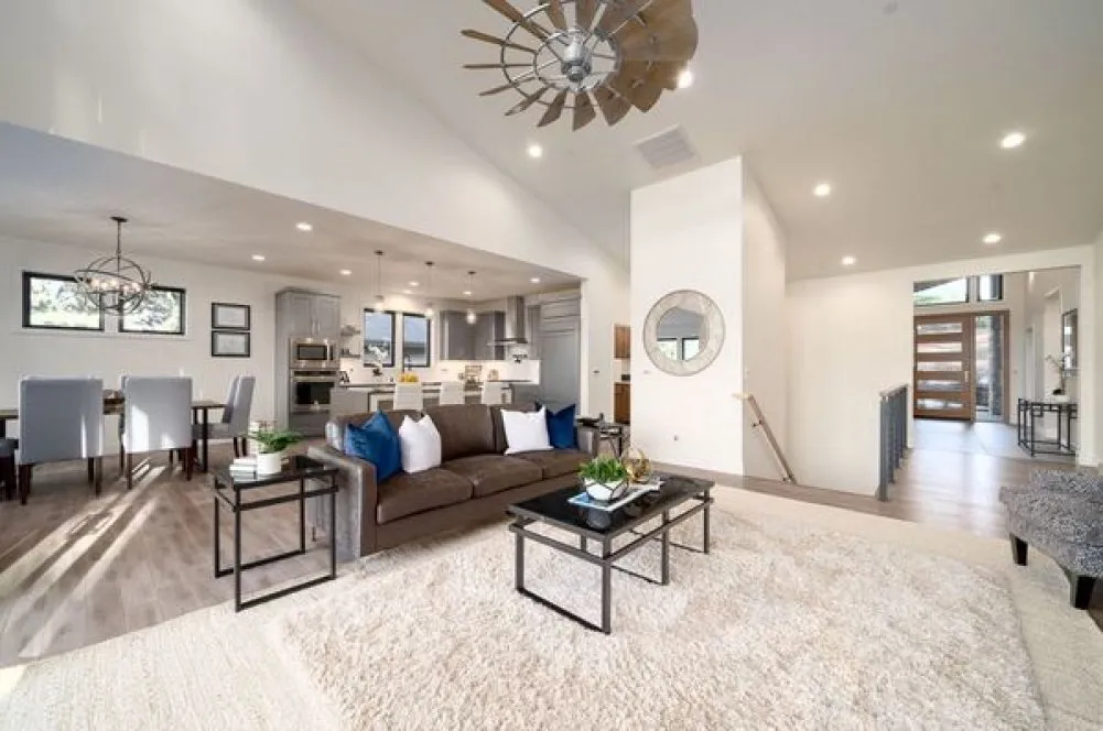 InteriorPhoto for House Plan #348292