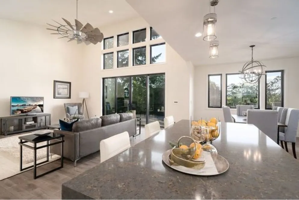 InteriorPhoto for House Plan #348292