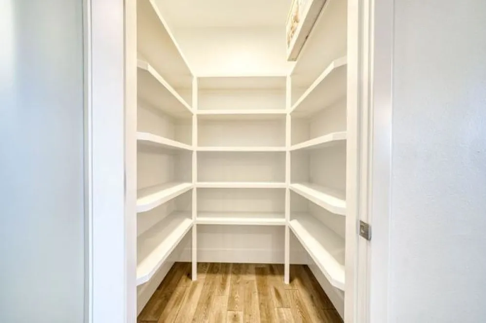 InteriorPhoto for House Plan #348292