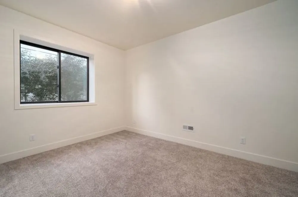 InteriorPhoto for House Plan #348292