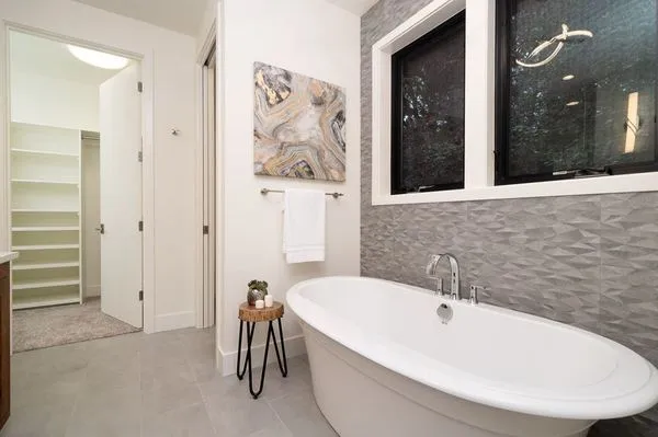 InteriorPhoto for House Plan #348292