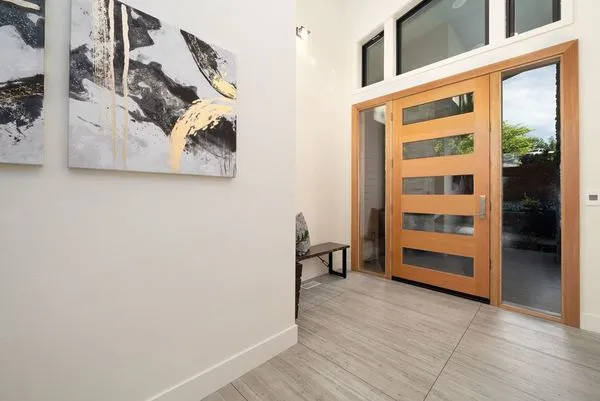 InteriorPhoto for House Plan #348292