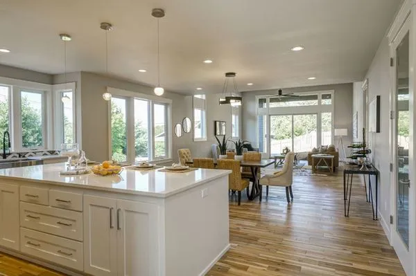 InteriorPhoto for House Plan #342073