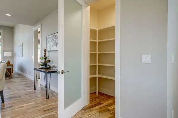 InteriorPhoto for House Plan #342073