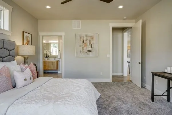 InteriorPhoto for House Plan #342073