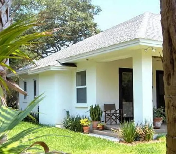 Rear Elevation for House Plan #860822