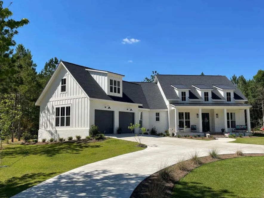 ExteriorPhoto for House Plan #301032