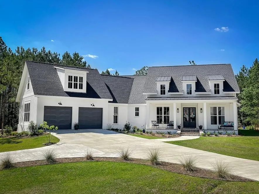 ExteriorPhoto for House Plan #301032