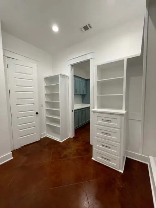 InteriorPhoto for House Plan #301032