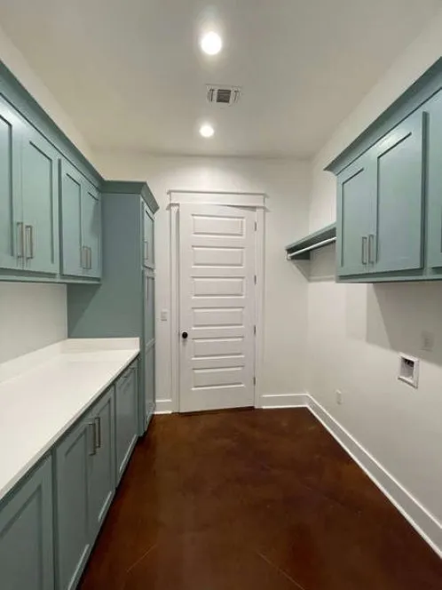 InteriorPhoto for House Plan #301032