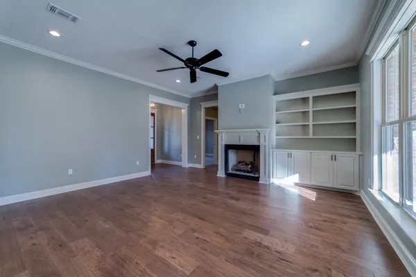 InteriorPhoto for House Plan #306802